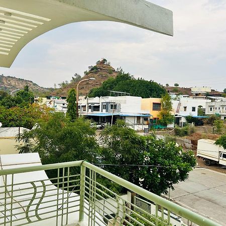 Private & Elegant 3Bhk Villa, Hillside Hideaway, 10 Mins From Mh Bus Stand Аурангабад Екстер'єр фото